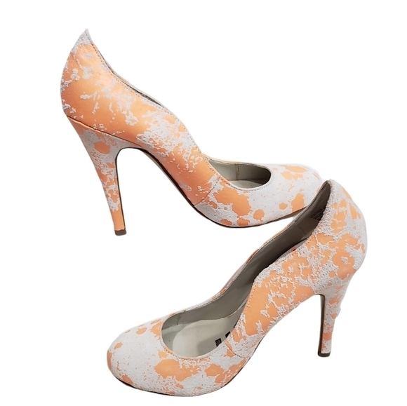 Kelsi Dagger Lillian Pain Splatter Round Toe Pumps Size 6.5 - Picture 12 of 12